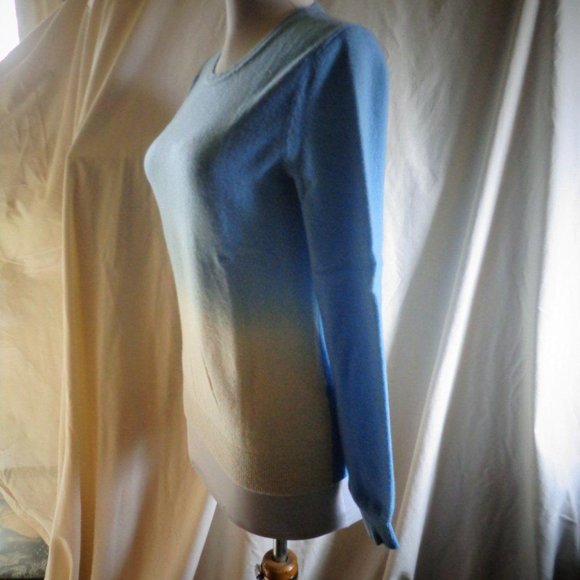 LORD & TAYLOR OMBRE 1O0% CASHMERE SWEATER SIZE PM - Picture 3 of 6